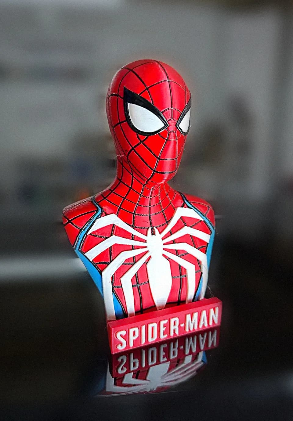 Busto de Spider-Man a todo color